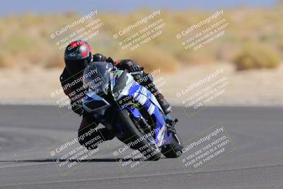 media/Oct-08-2022-SoCal Trackdays (Sat) [[1fc3beec89]]/Turn 16 (125pm)/